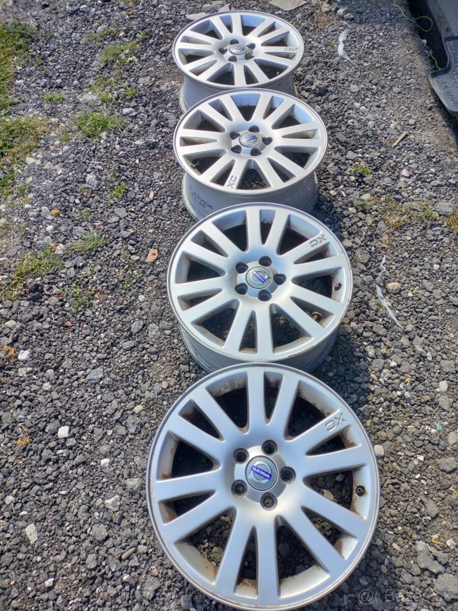 4ks alu disky orig. Volvo 5x108 r17