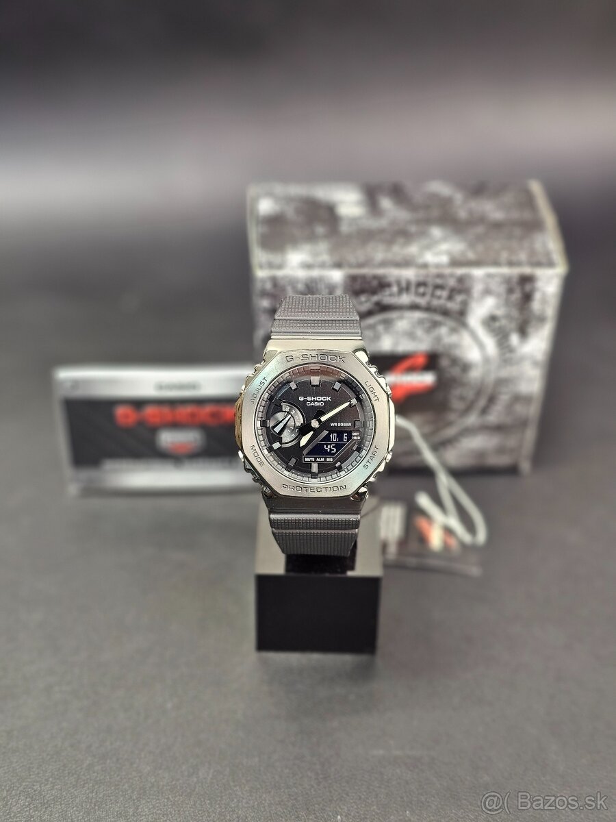 Pánske hodinky Casio G-Shock GM-2100BB-1AER