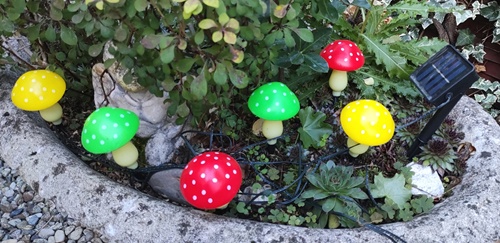 Záhradné dekorácie solárne LED lampy farebné huby