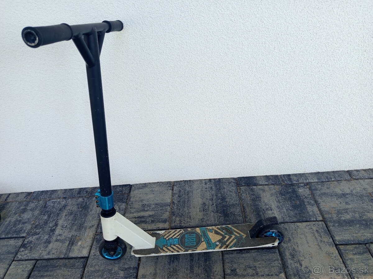 Freestylová kolobežka