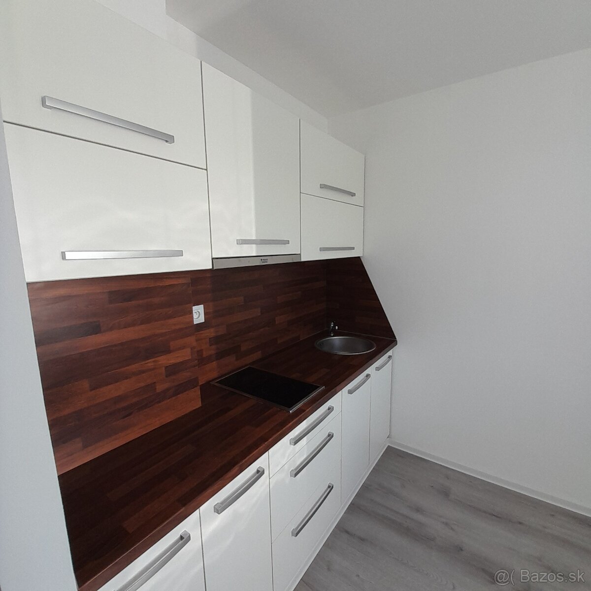 Prenájom Garsónky v Šamoríne na Hviezdnej ul.