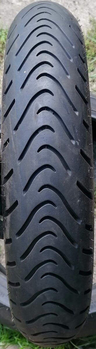 110/70 r17 moto pneu