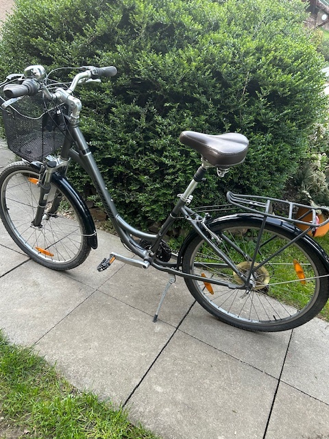 Dámsky mestský bicykel