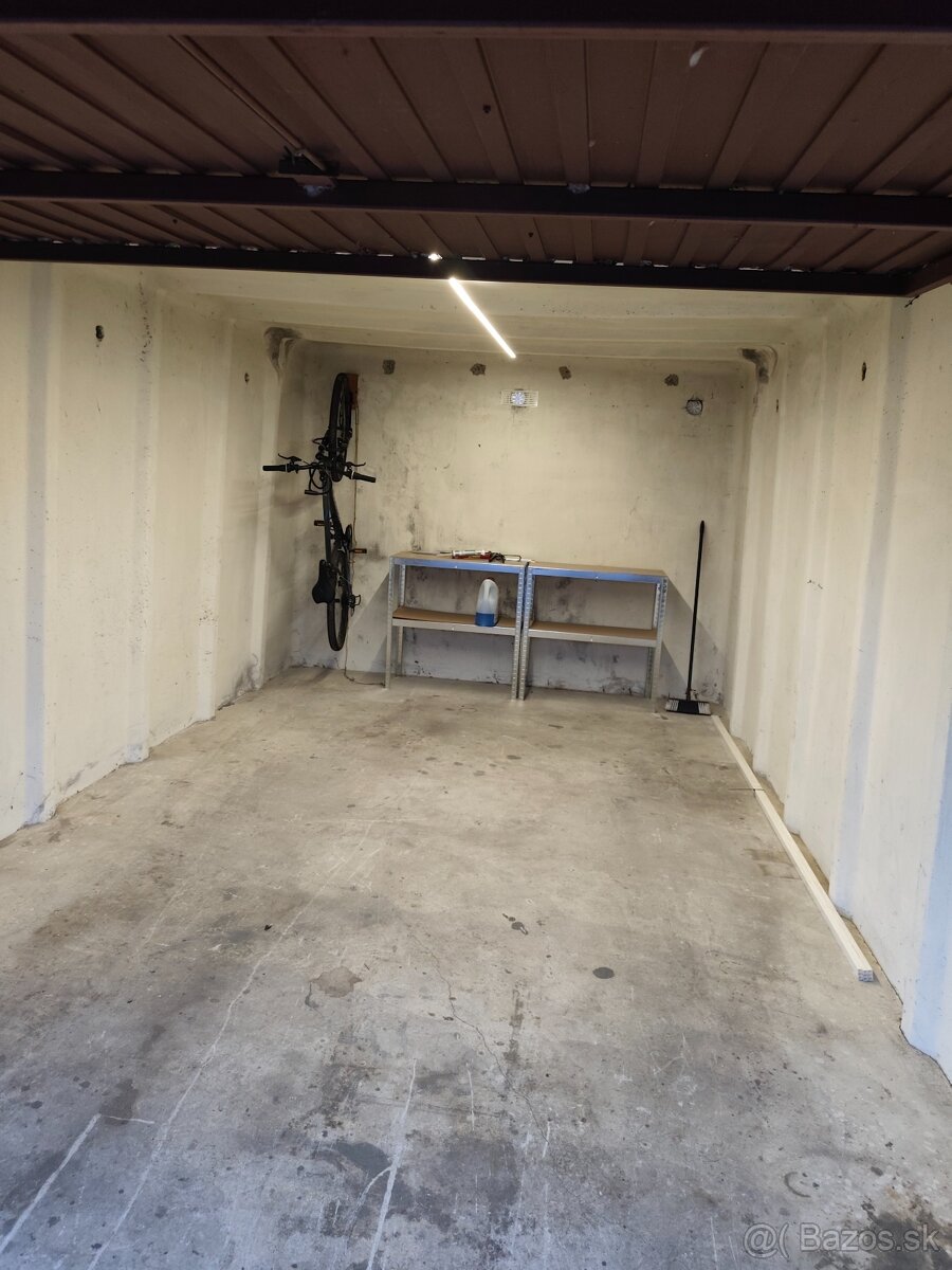 Prenájom Garáž Nivy-Prístav