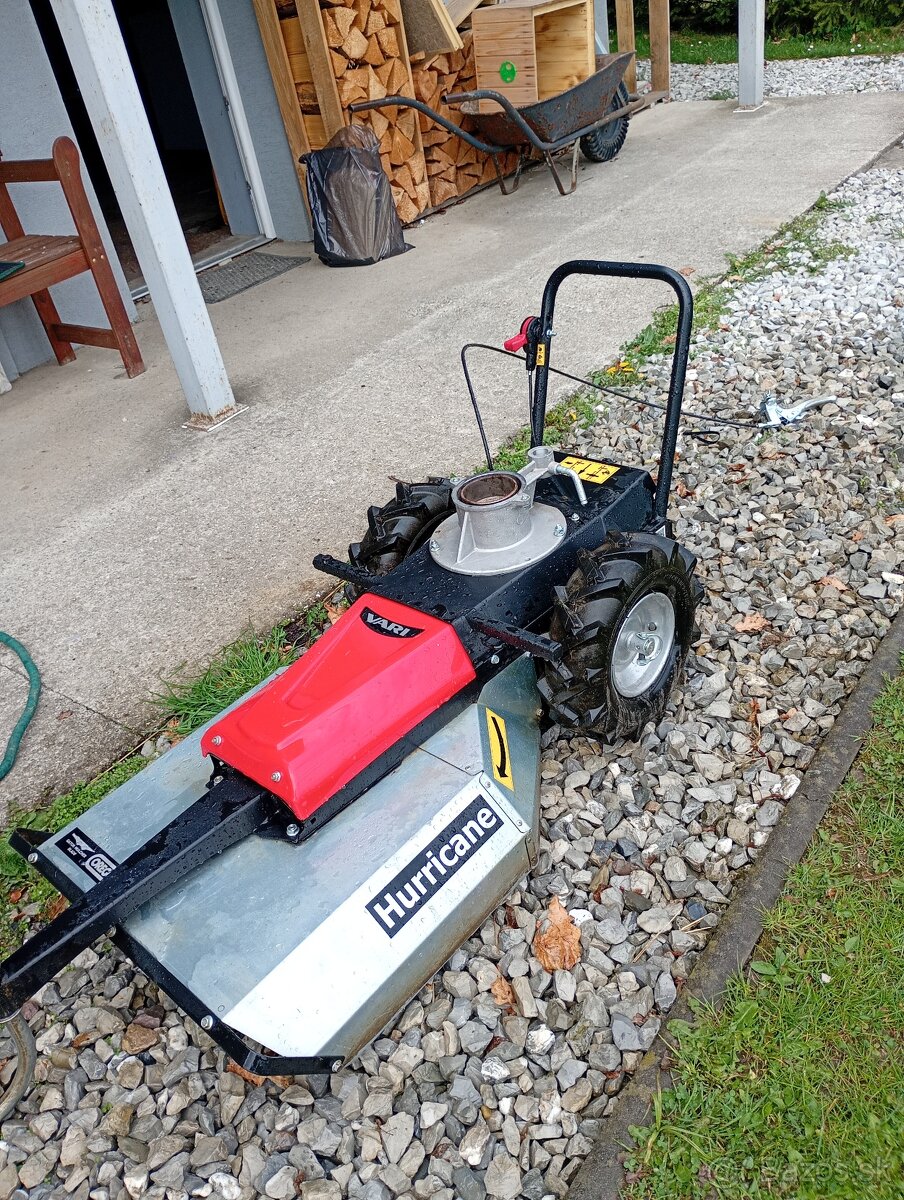 Vyžínač krovín AF 550/ mulčovač vari