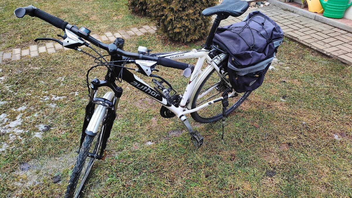 Trekingový bicykel