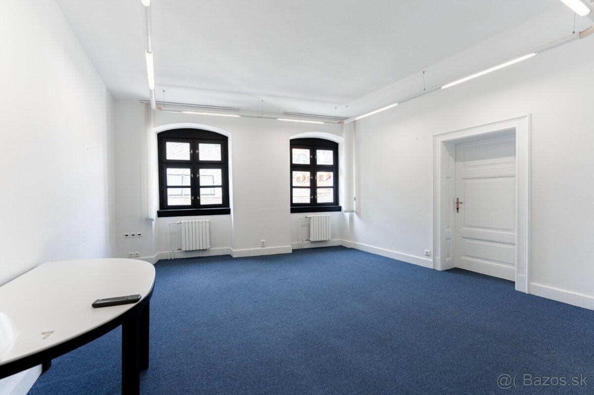 Reprezentatívna 3-kancelária, 58 m2, Michalská ul.