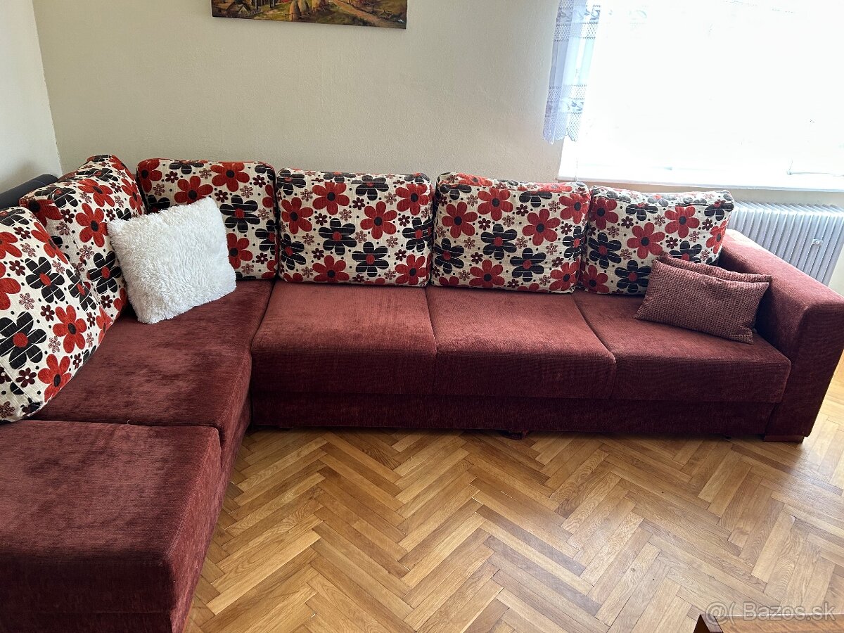 Rohova rizkiadacia rohova sedačka