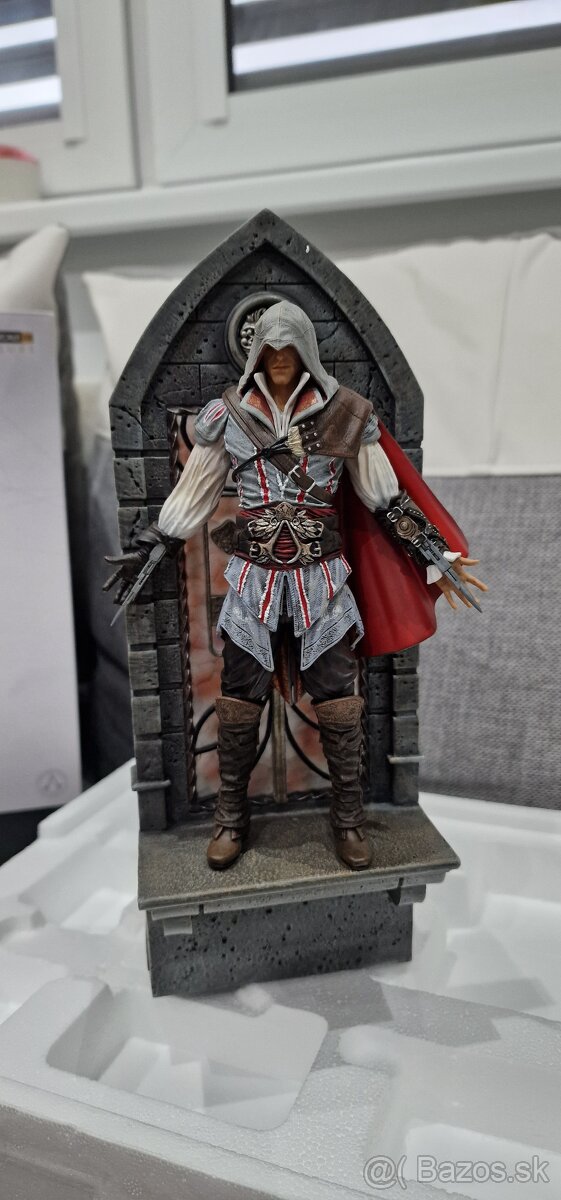 Iron Studios 1/10 Ezio Auditore Deluxe edition soška
