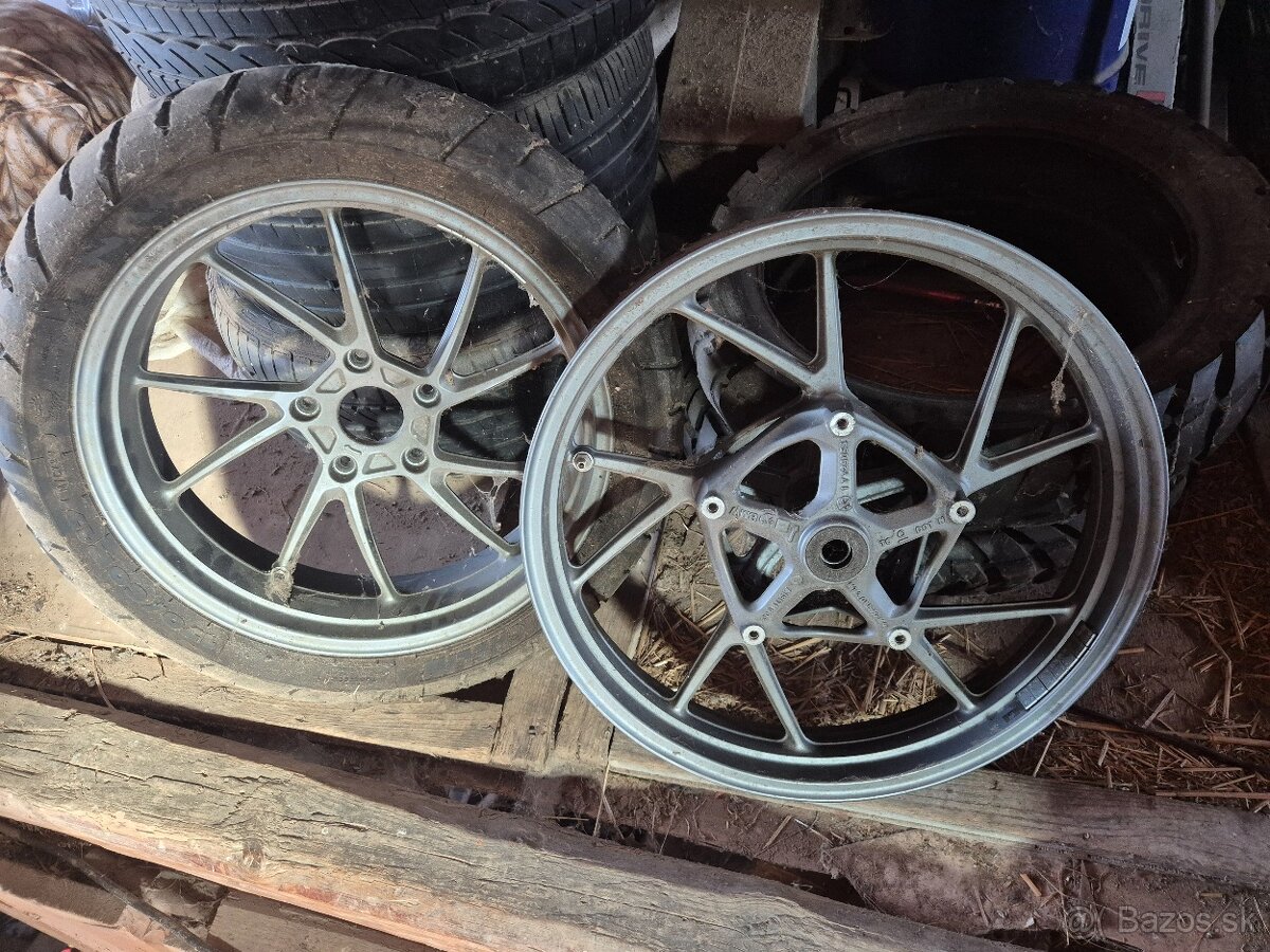 Predam kolesa bmw 1200gs 1250gs