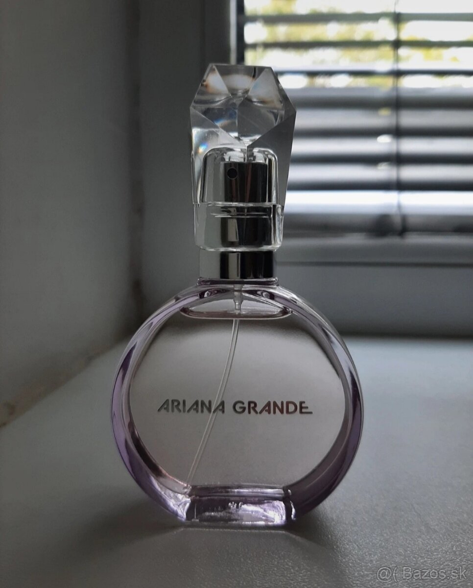 Voňavka ariana grande R.E.M.