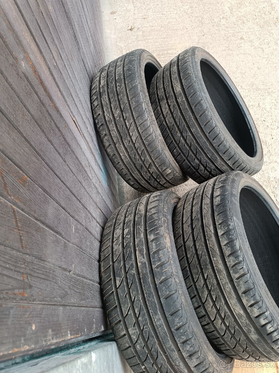 225/35 R19 pneu letné