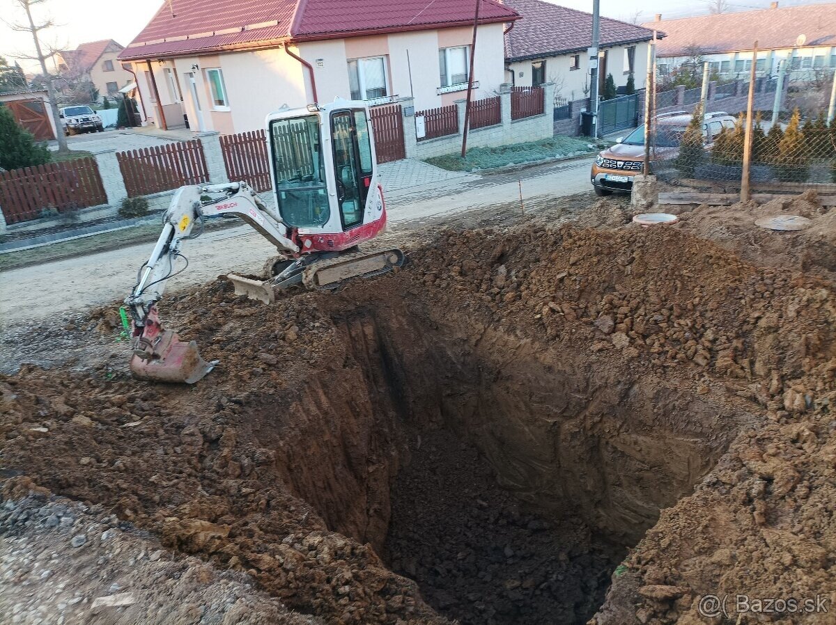 Vykopove práce - Minibager Košice