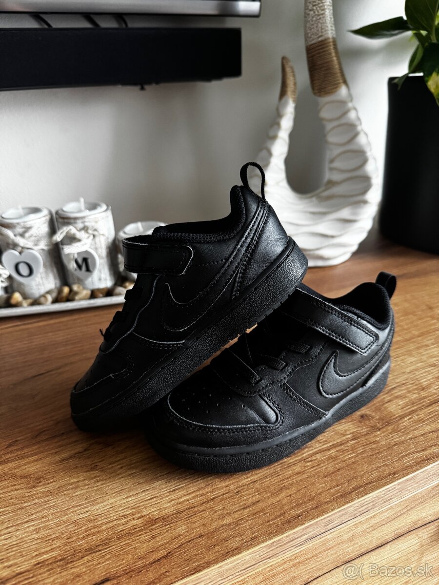 Nike tenisky 27