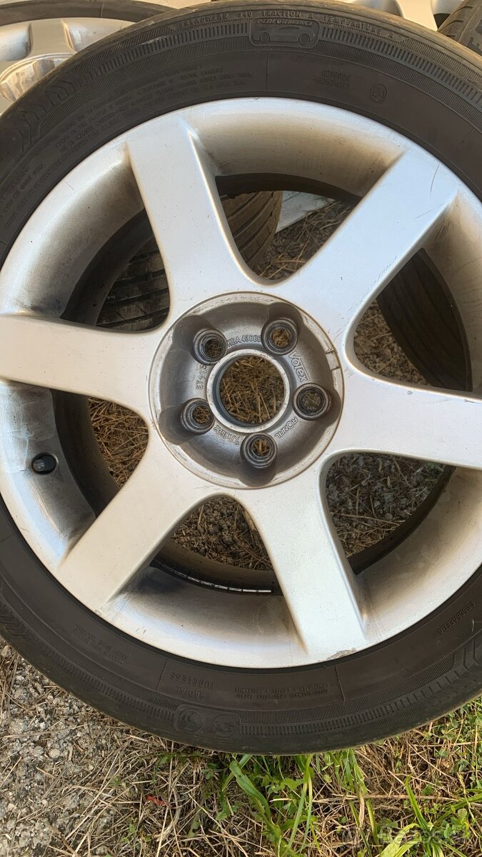 AUDI 5X100 R16