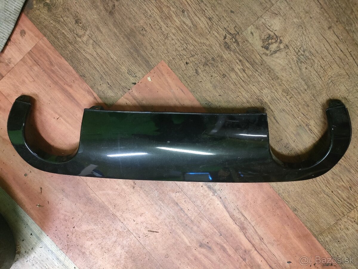 Zadny difuzor audi tt 8n