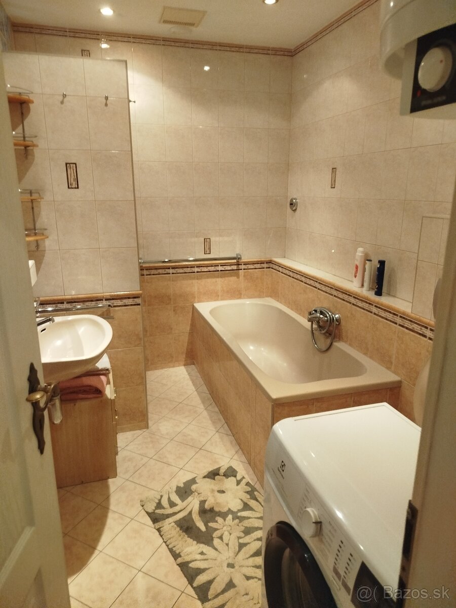 Prenajmem 2 izbový byt