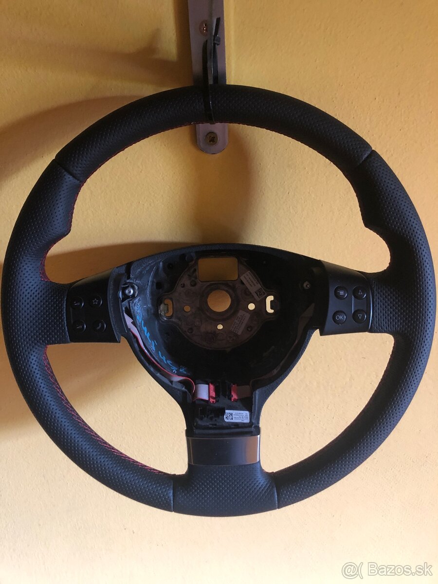 VW PASSAT B6 - 5 -GOLF 4- T5 MULTIFUNKČNÝ KOŽENÝ