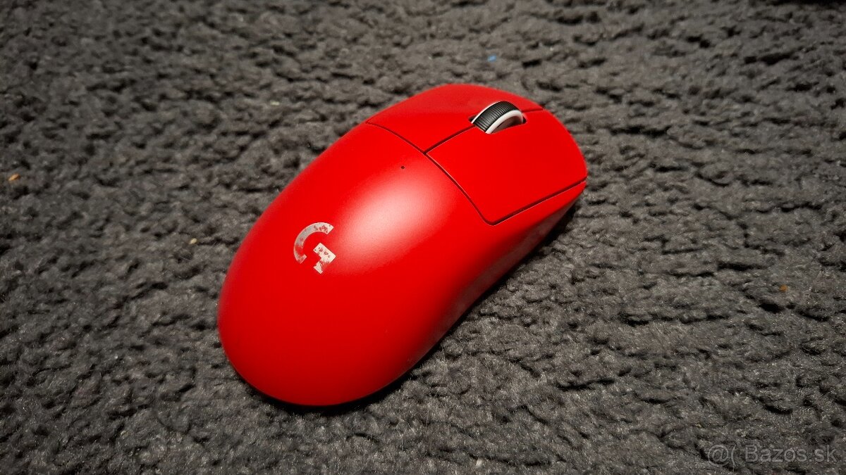 Logitech G PRO superlight červená