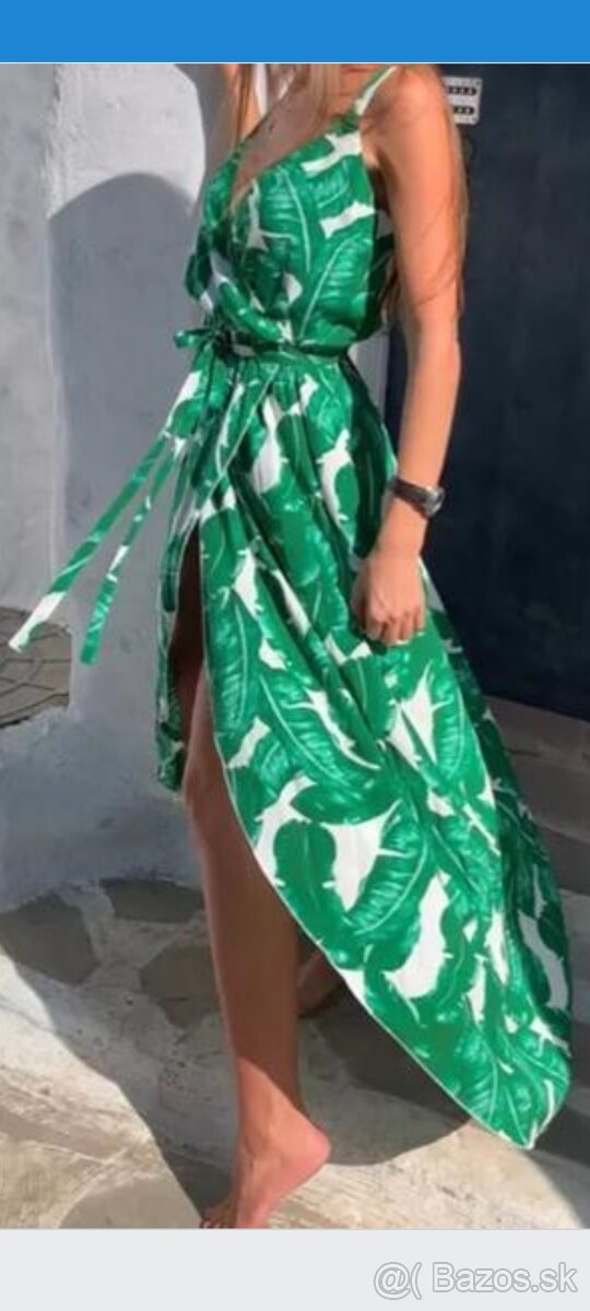 Šaty s tropickou potlačou