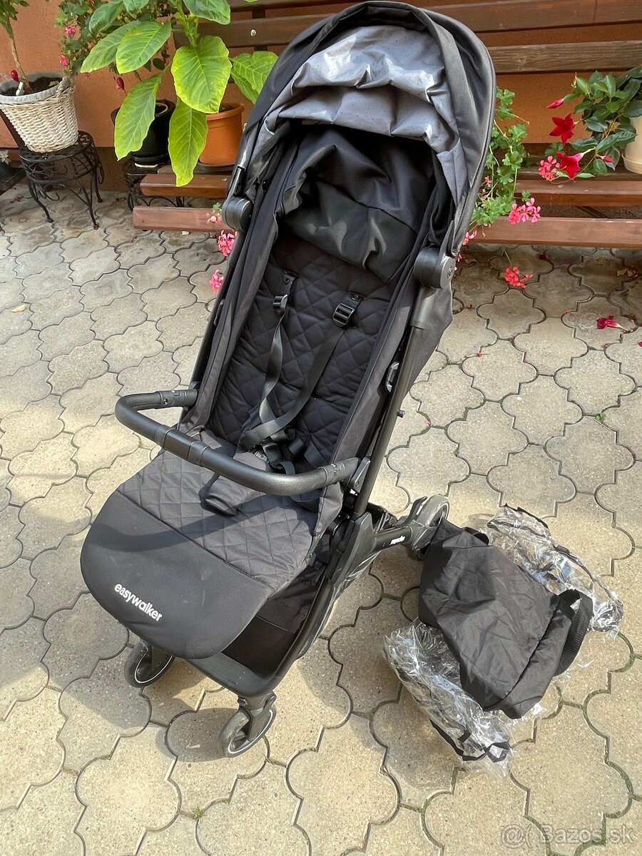 Športový samoskladací kočík