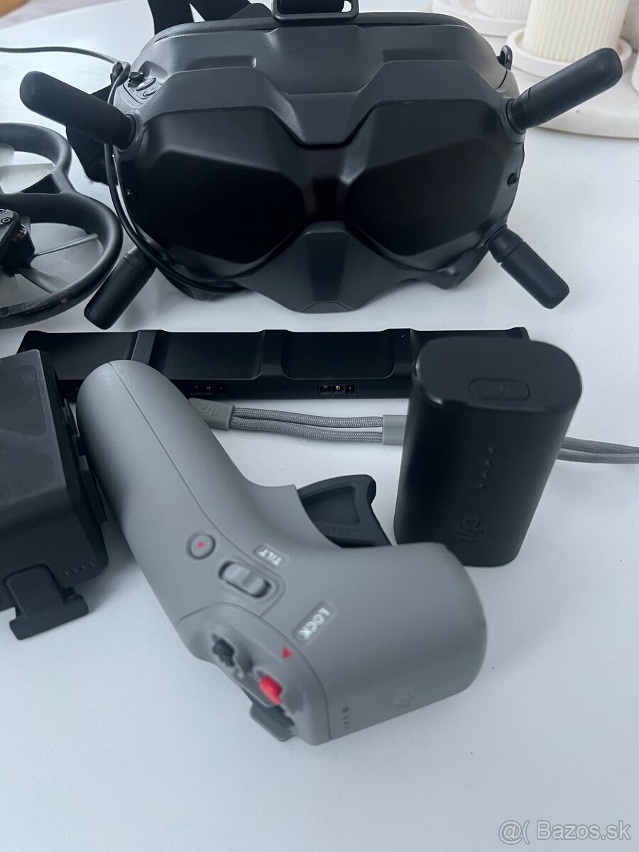 Dron DJI Avata Fly Smart Combo