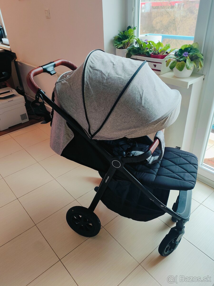 Športový kočík 4Baby Stinger Air 2021