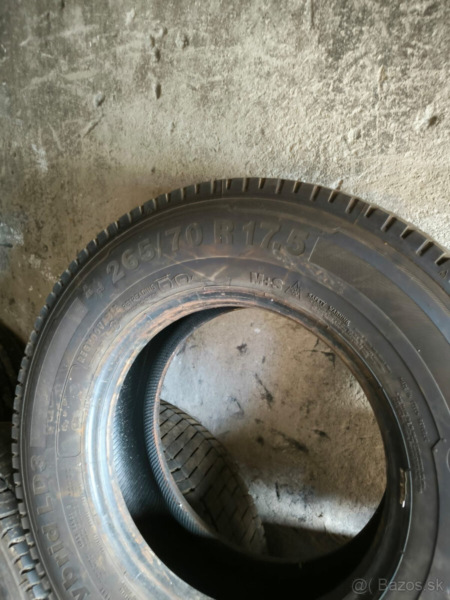 predam pneu Continental 265/70 R 17,5 najazdenych 5000km