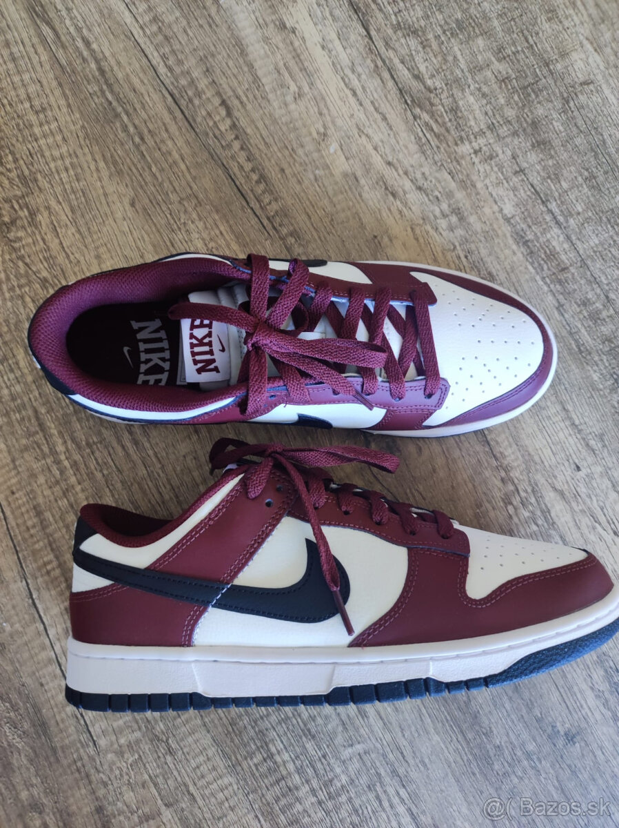 Nike Dunk Low NOVE - UK 8 / EU 42,5 / 27,5cm