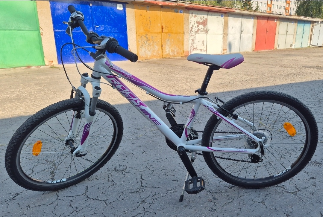 Dievčenský horský bicykel 24