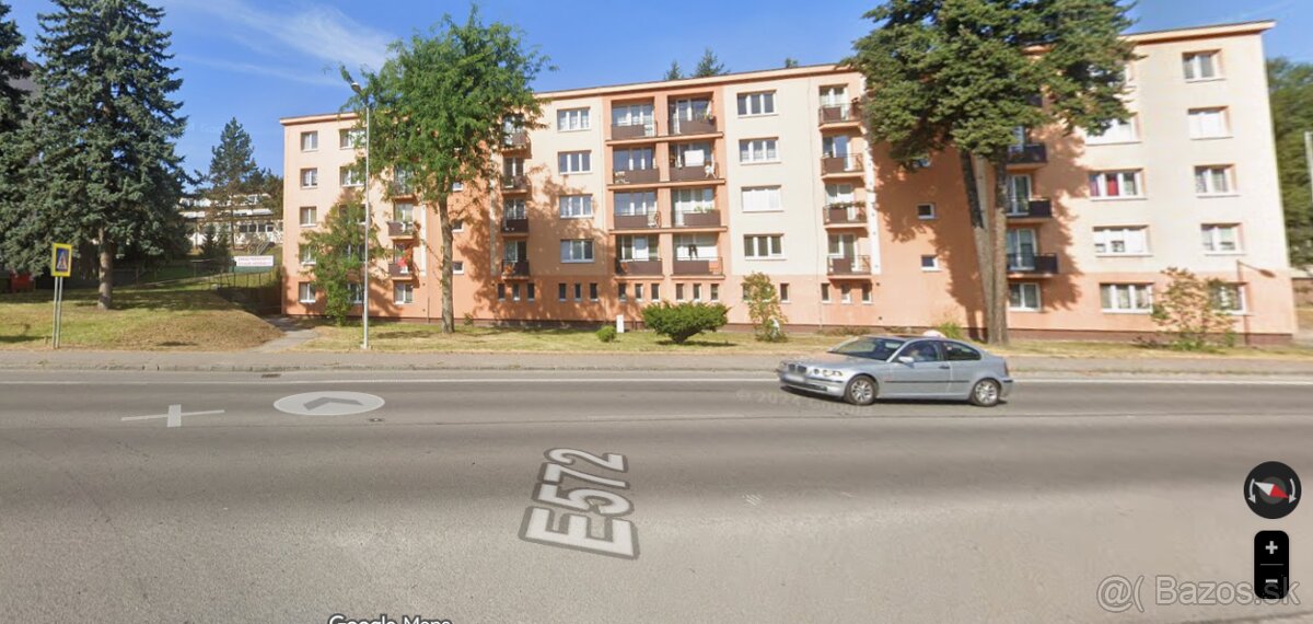 prenájom 3-iz.byt s balkónom // centrum mesta Handlová