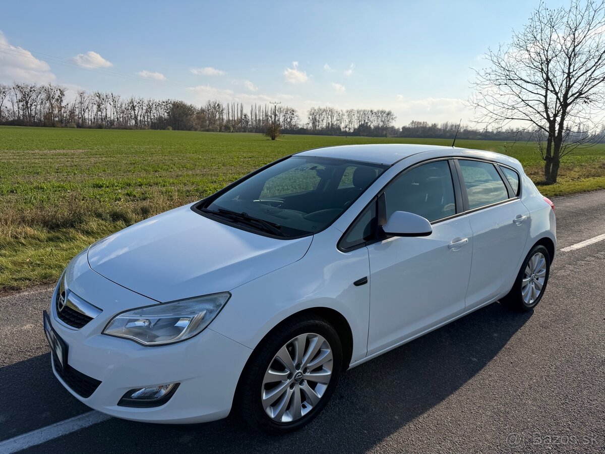 Opel Astra J 1.3 70kw