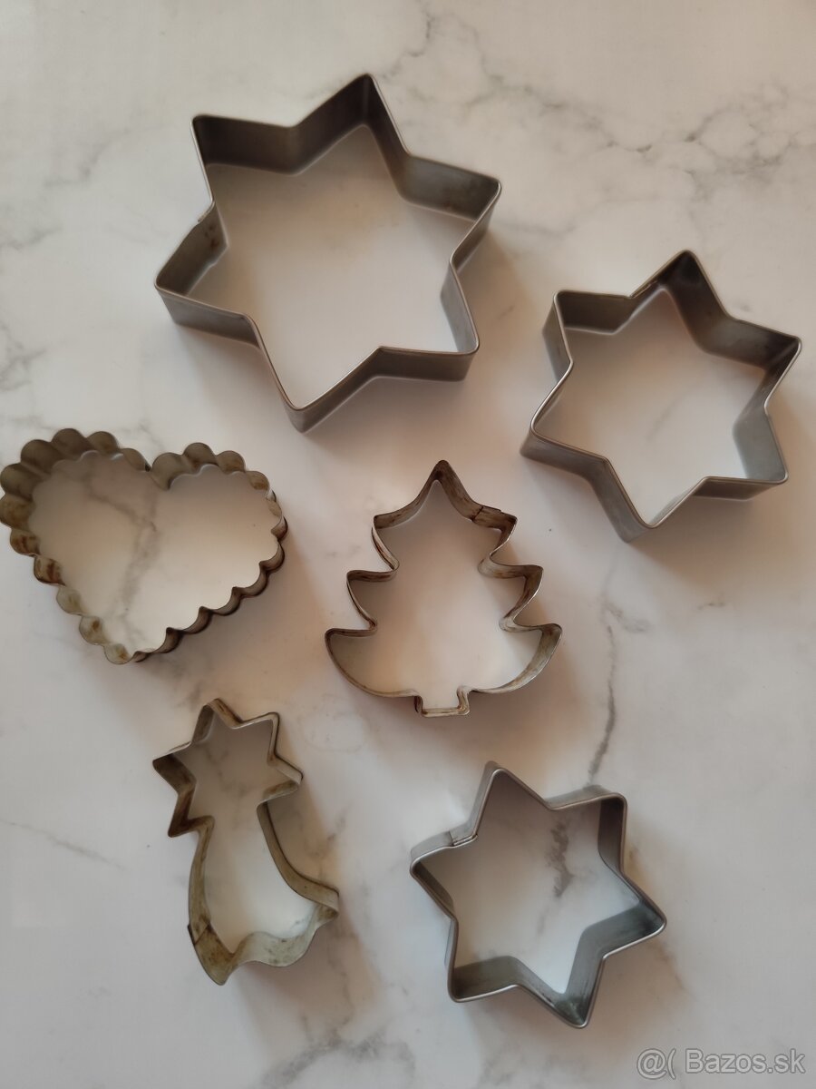 Formičky na vykrajovanie medovníkov