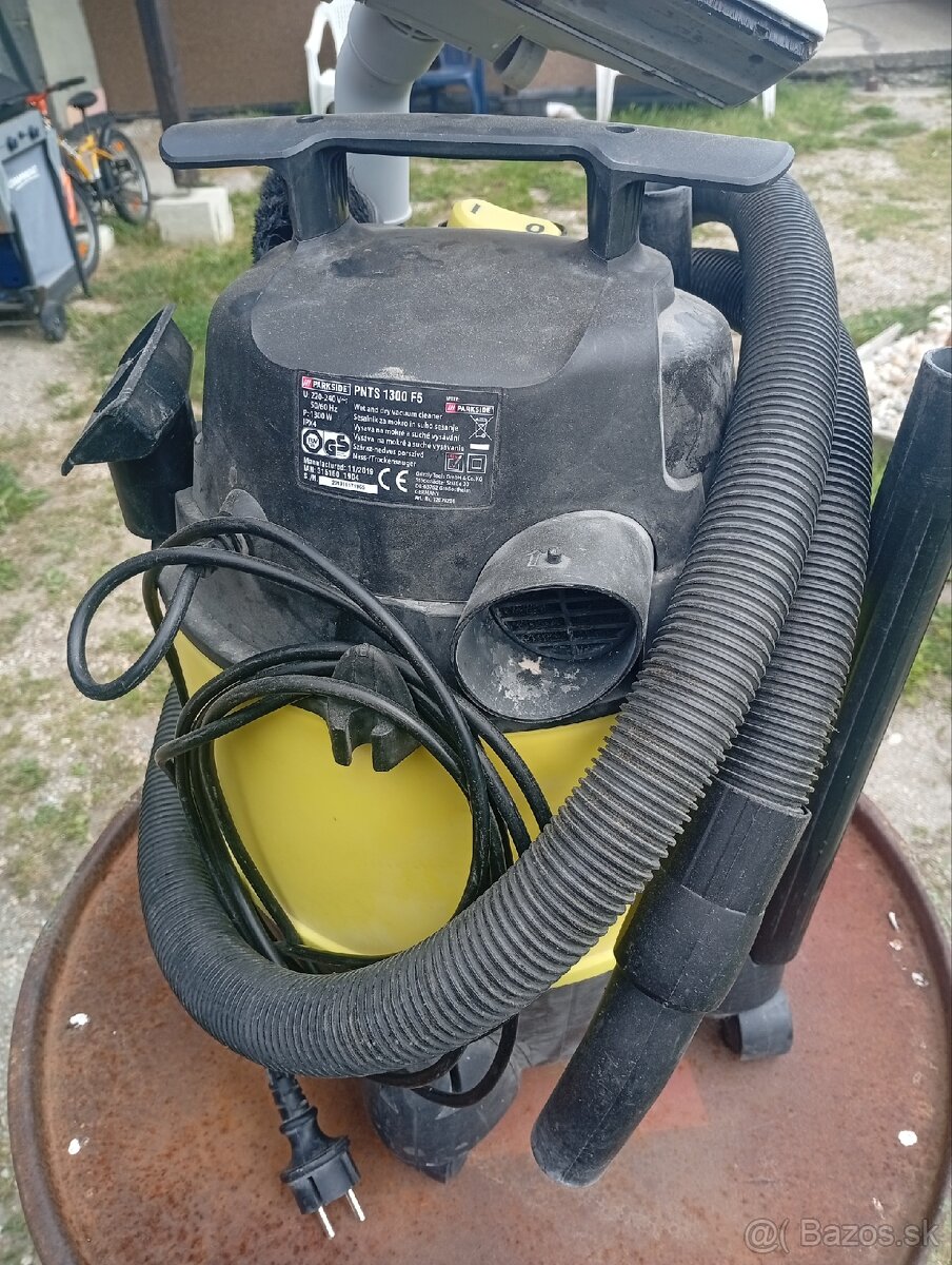 VYSÁVAČ PARKSIDE PNTS1300F5