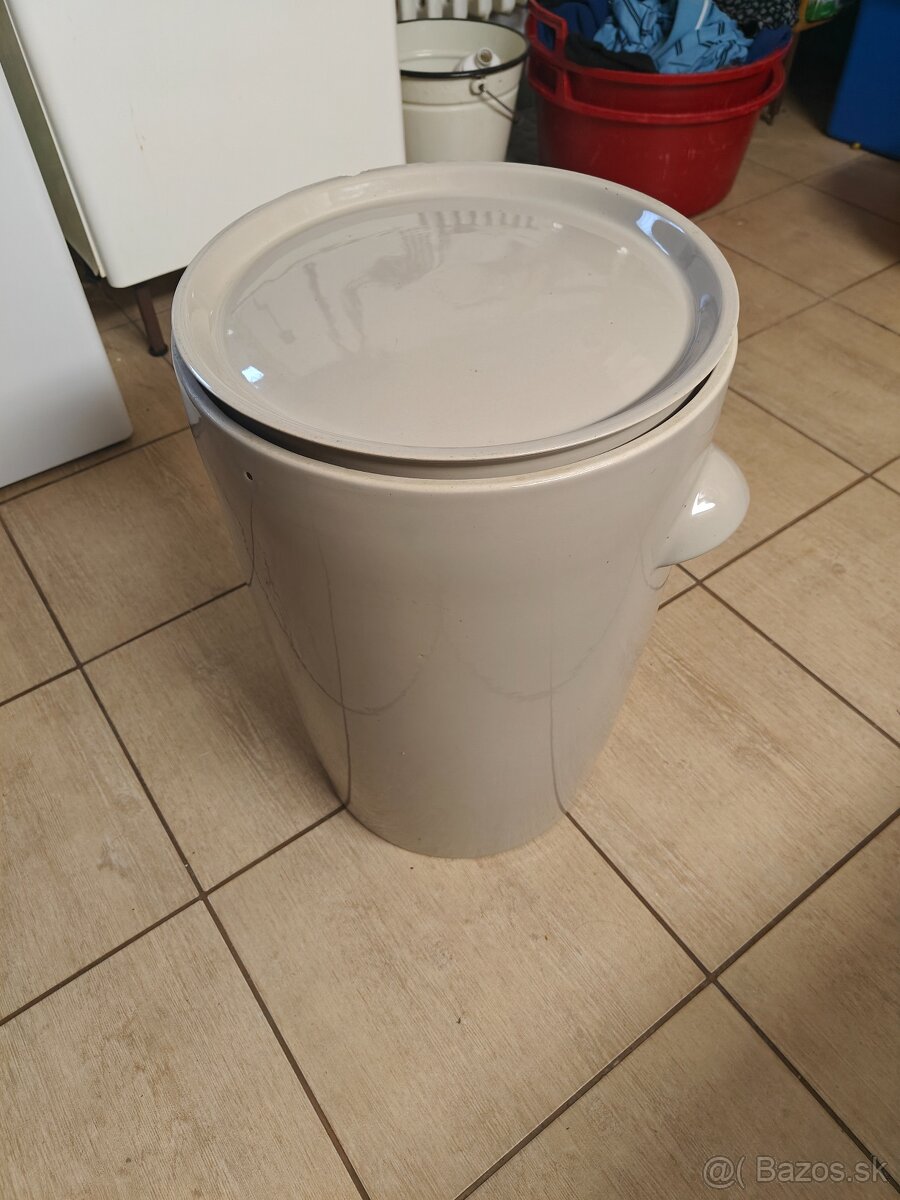 Predám keramický sud na kapustu