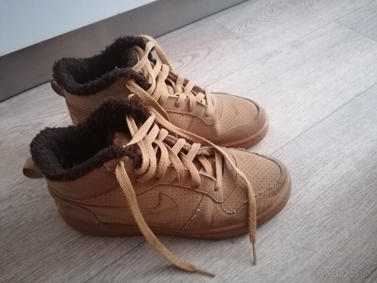 Predam zimné topanky zn. NIKE, vel. 38,5 - 39