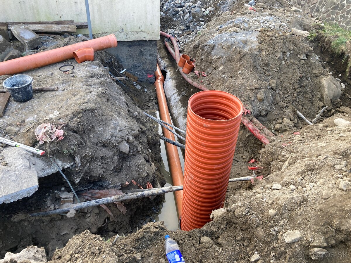 Kanalizačné a vodovodné prípojky