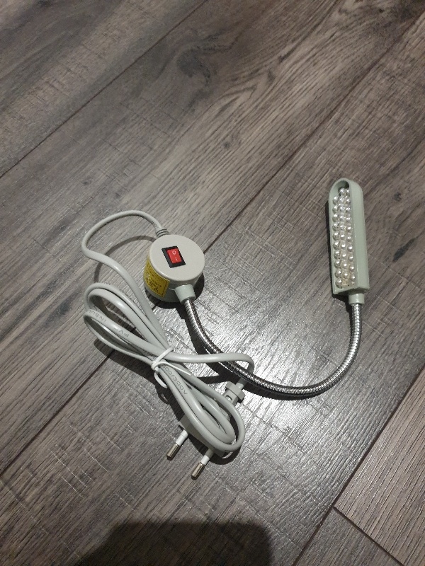 lampu 220V 30 led magnetický úchyt