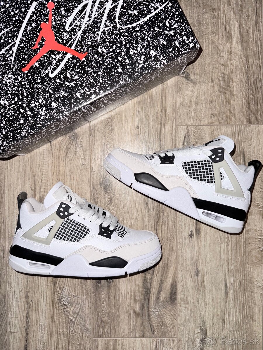 Air jordan 4 millitary black