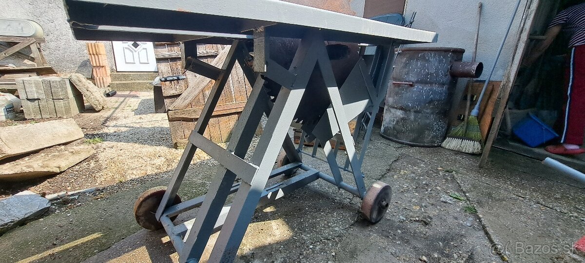 Kostru na cirkulár
