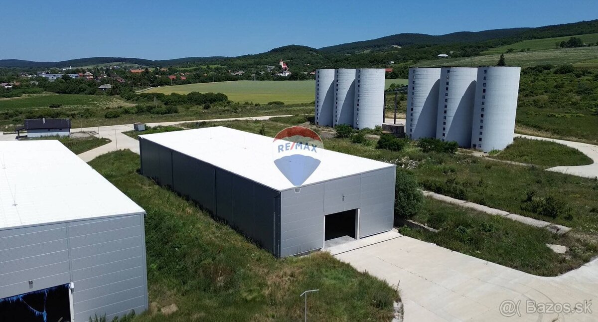 NOVOSTAVBA, Priemyselný areál 51 000m2, Malá Tŕňa