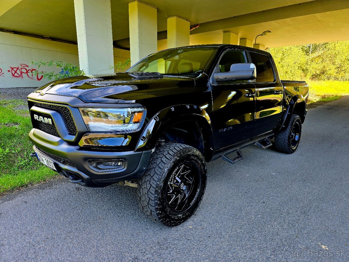 Dodge Ram 1500 4X4 REBEL, LPG, DPH, LIFT 6 INCH