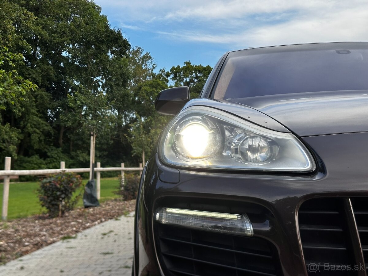 Porsche Cayenne 957 GTS