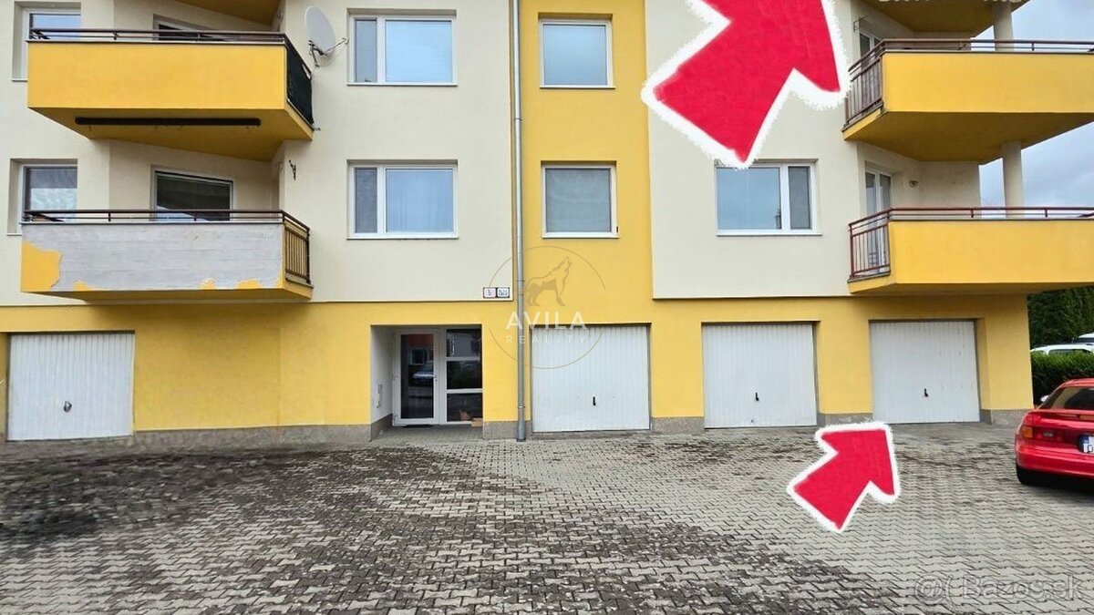 PREDAJ: Priestranný 4-izb byt, 2 balkóny, garáž_Nové Mesto n