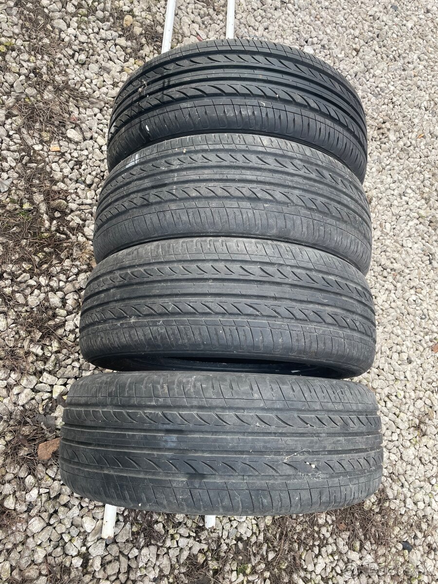 Predám 4x sadu pneu GOODRIDE 195/65 R15