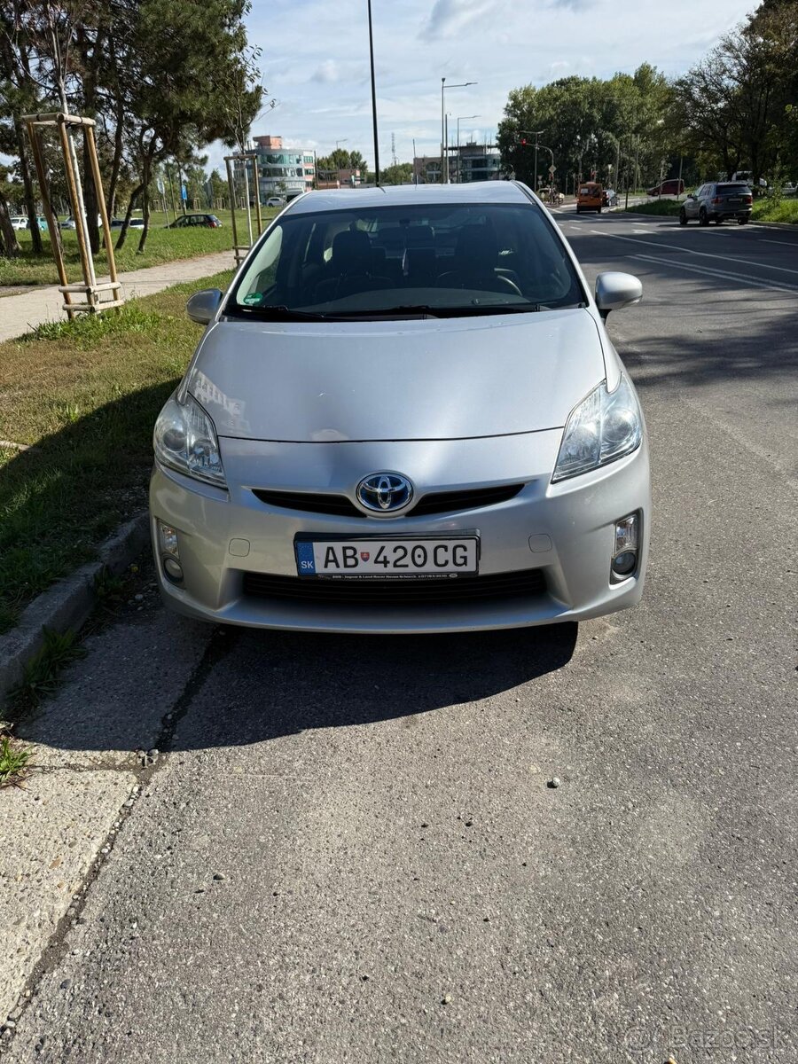 Toyota Prius 2010 r.v prenajom