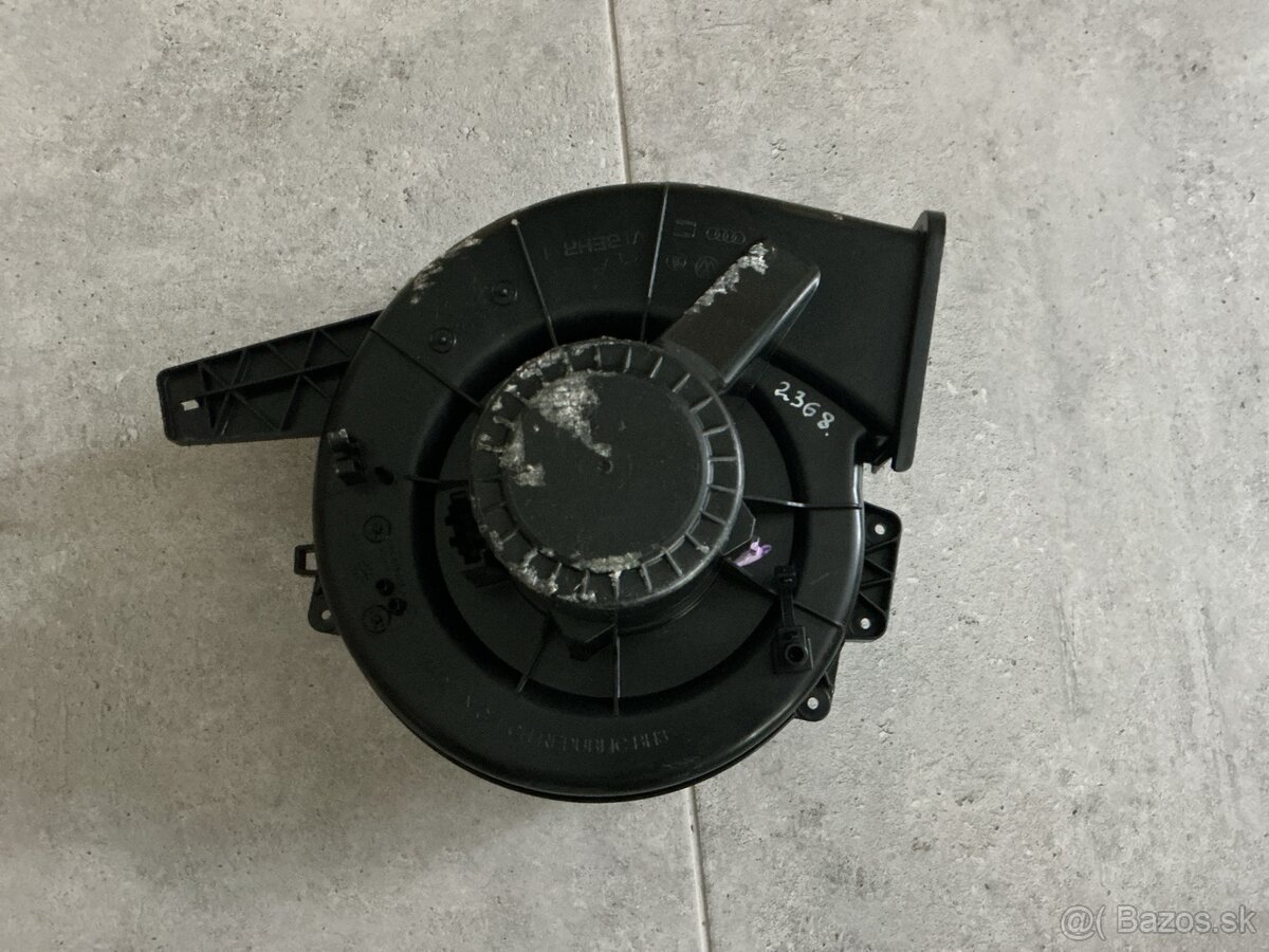 Ventilátor kúrenia 6R1819015A