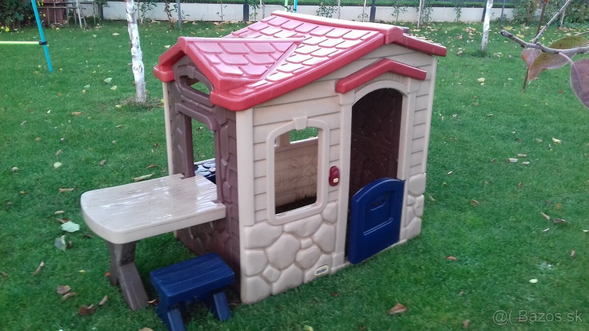 Detský záhradný domček a šmýkačka Little Tikes