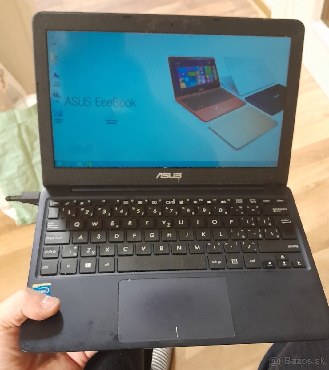 Asus X205T
