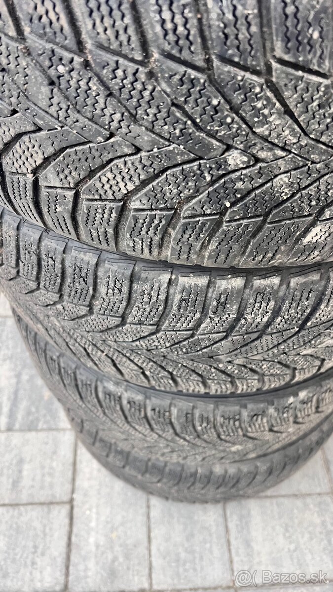 Zimné pneu 235/45/R17 97V